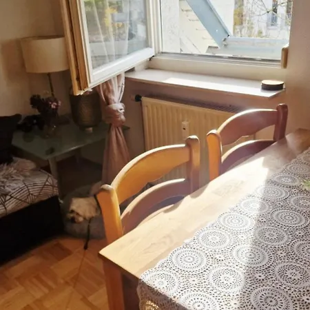 Gemuetliche City-wohnung Mit Charme Entdecken Sie Lejlighed